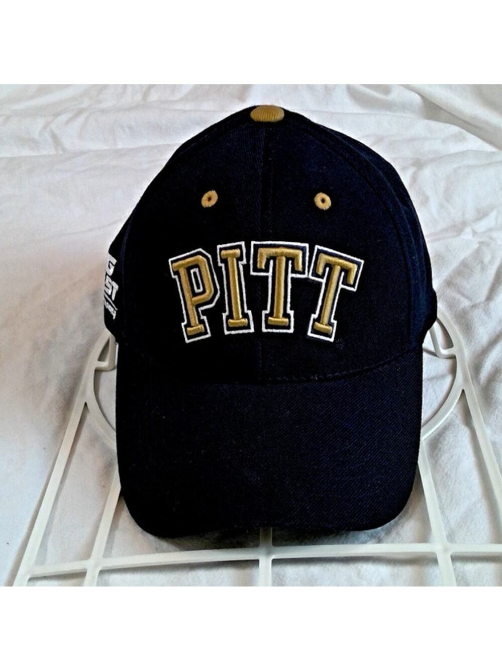 VTG TotW Pitt Panthers Adjustable Cap/Hat Navy Blue/Vegas Gold Big East NCAA